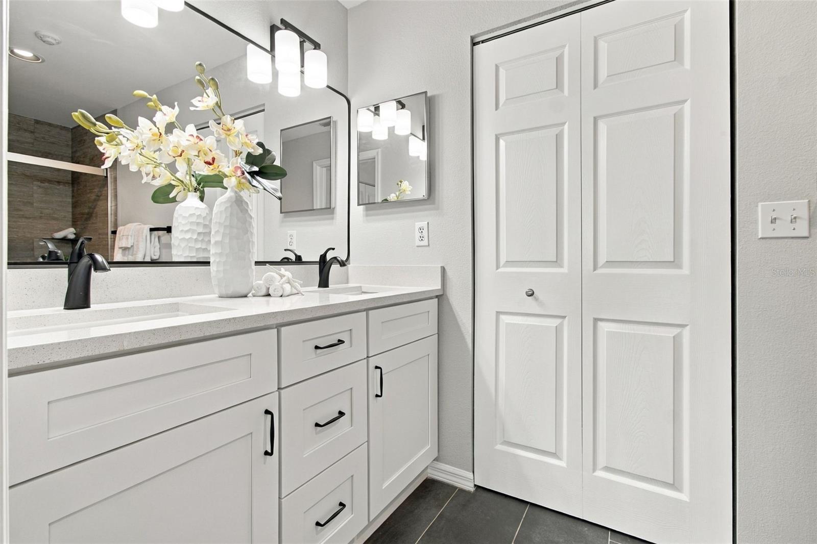 4210 CADDIE DR E #202 — photo 34