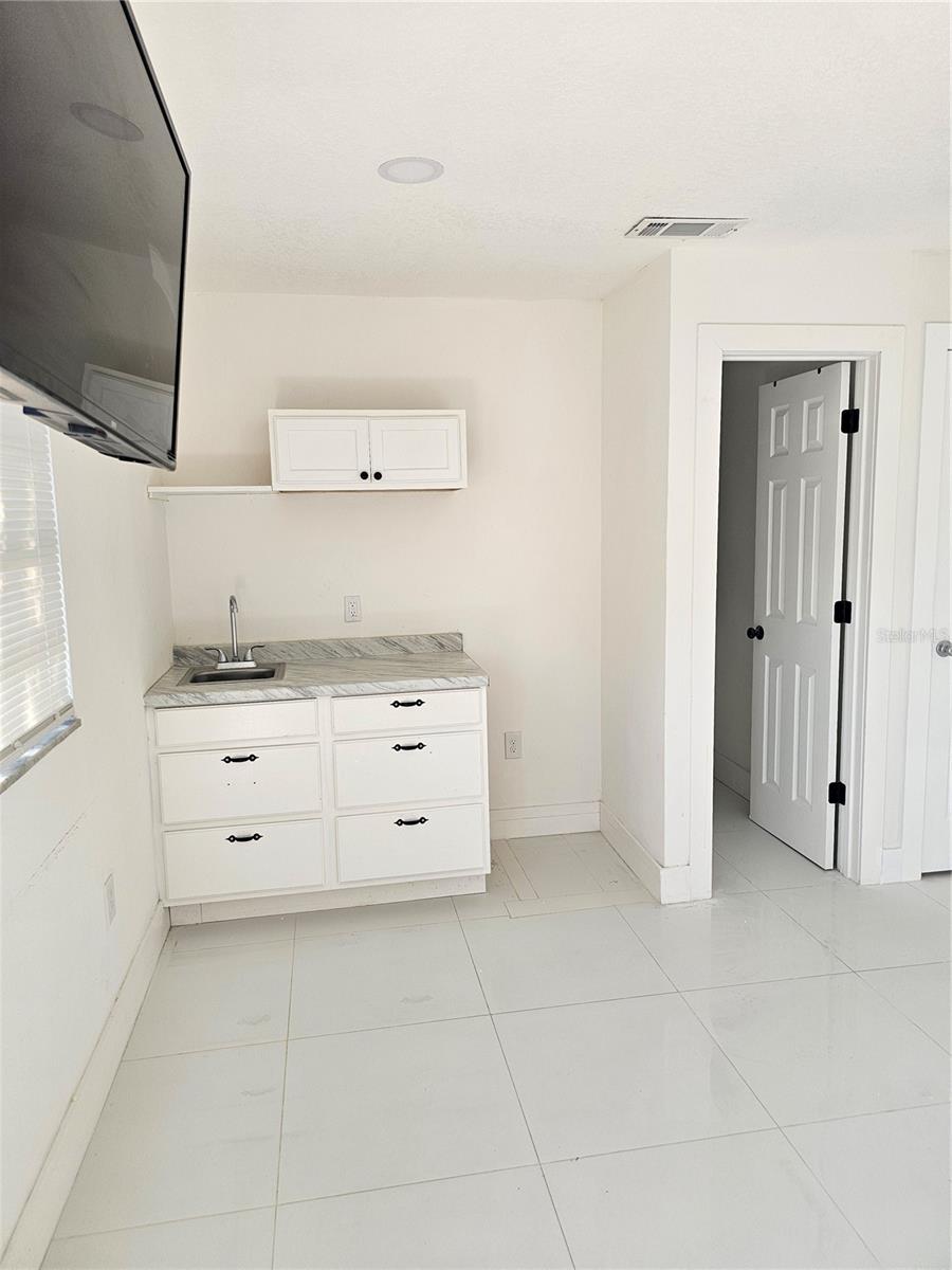 6125 LIBERTY AVE — photo 24