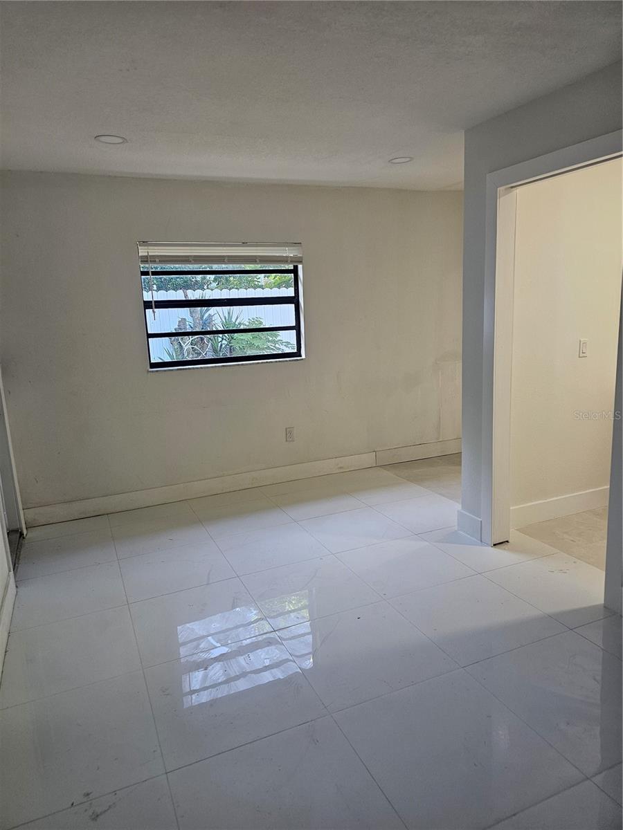 6125 LIBERTY AVE — photo 14