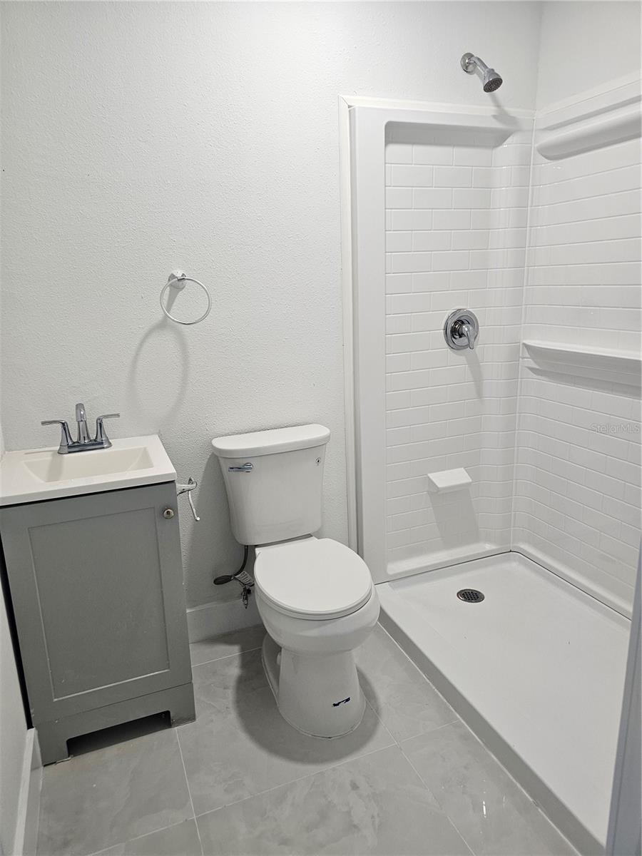 6125 LIBERTY AVE — photo 8