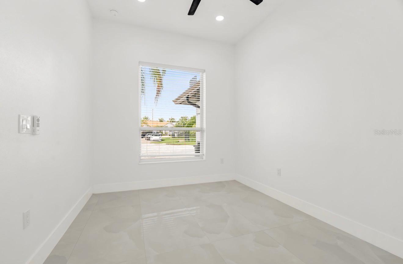 9701 PORT COLONY WAY — photo 19
