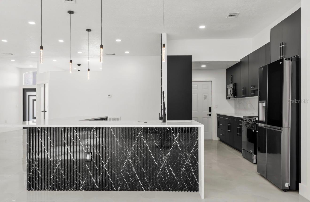 9701 PORT COLONY WAY — photo 15
