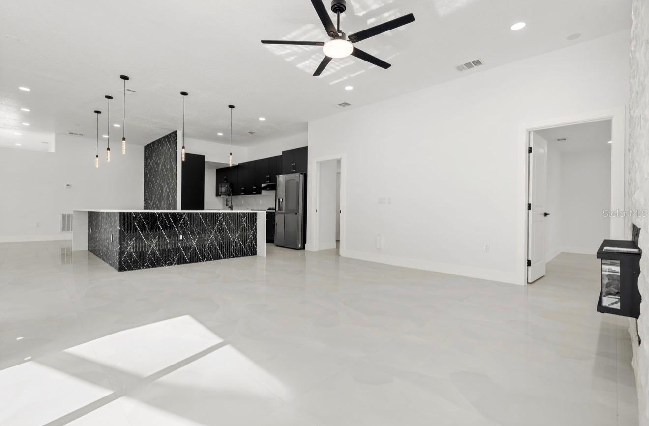 9701 PORT COLONY WAY — photo 10