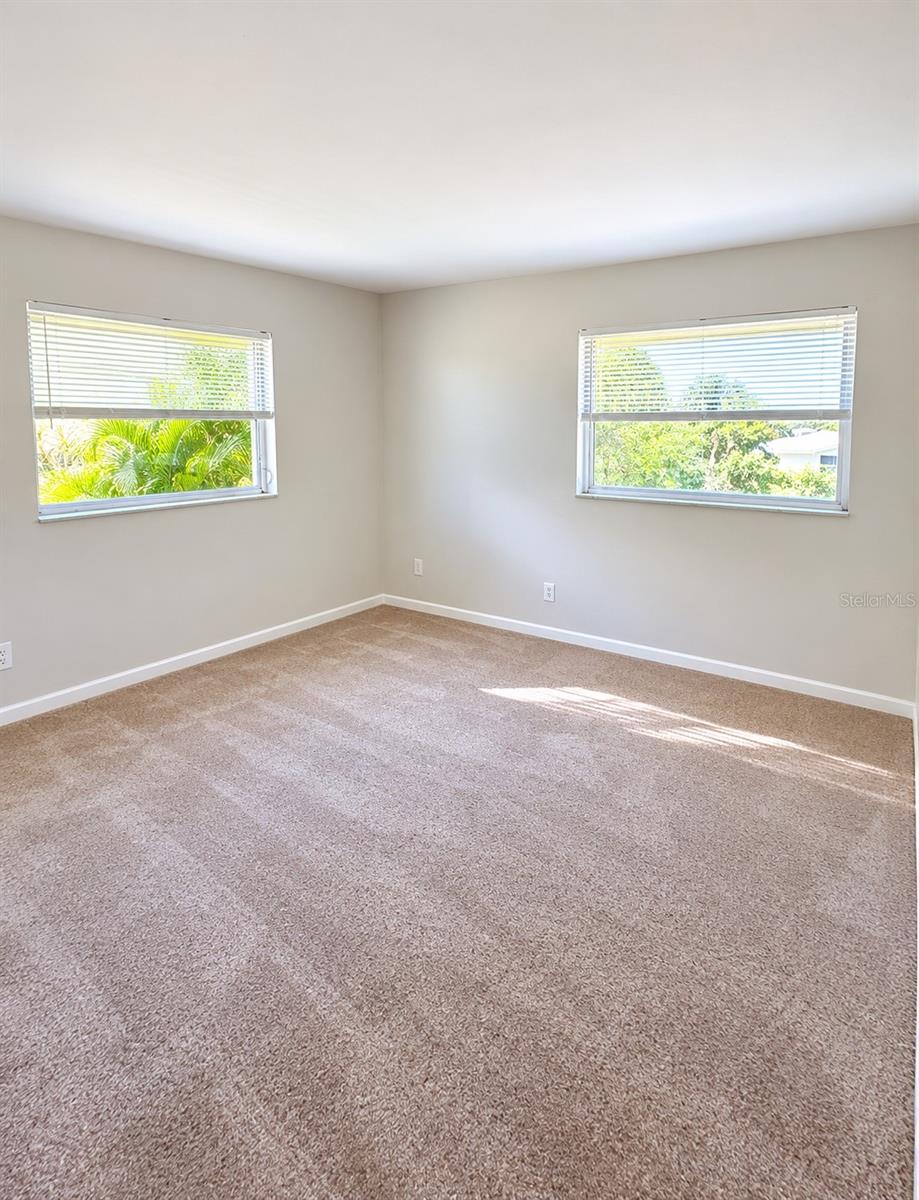 13822 BREWSTER DR — photo 5