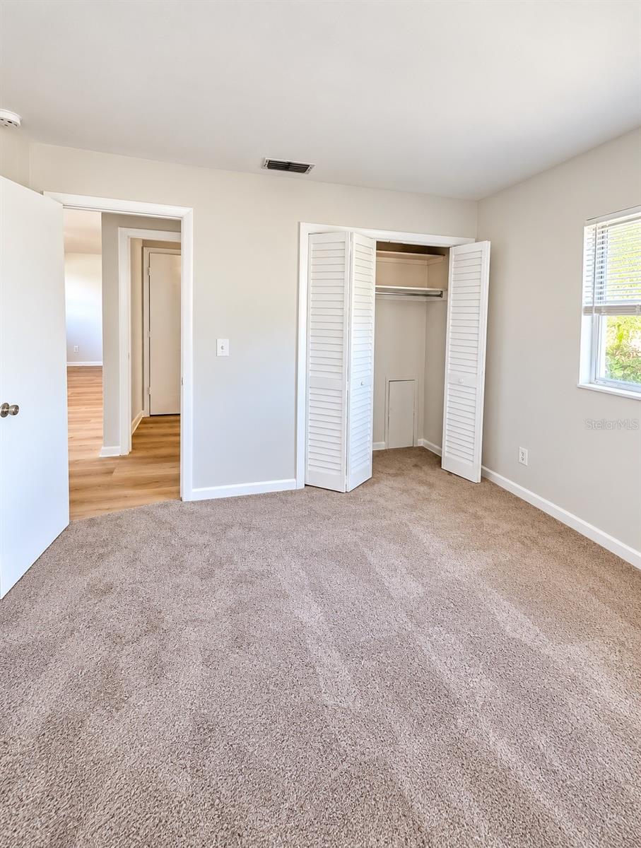 13822 BREWSTER DR — photo 6
