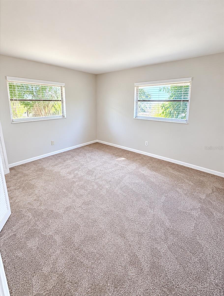 13822 BREWSTER DR — photo 9