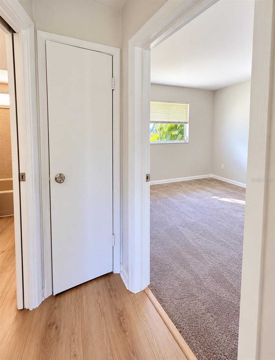 13822 BREWSTER DR — photo 4