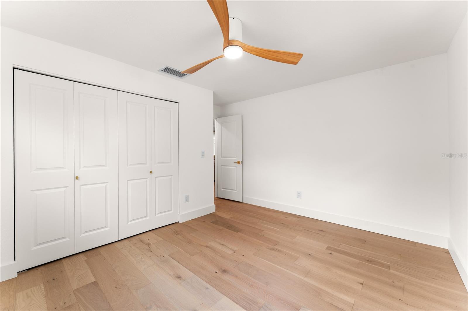 2456 TIMBERCREST CIR W — photo 33