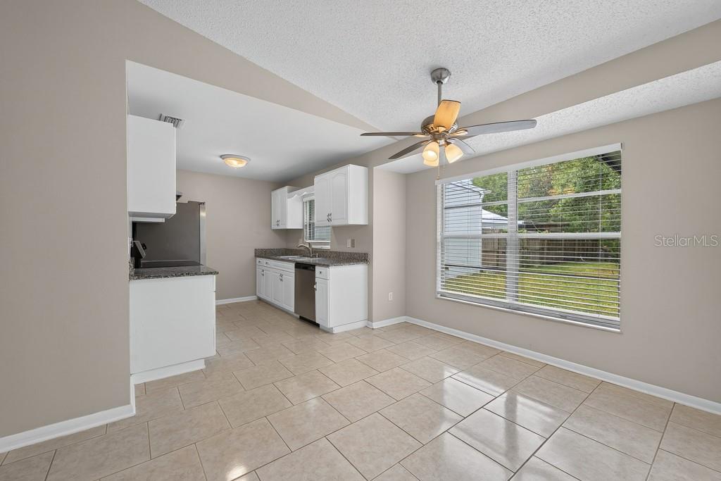 1219 MOHRLAKE DR — photo 9