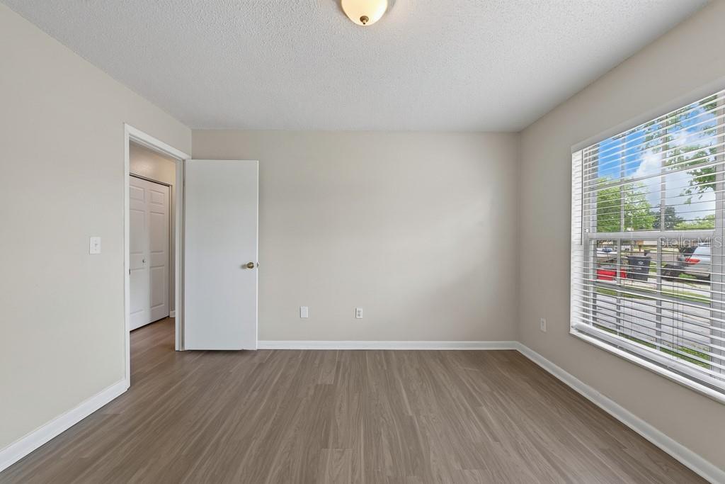 1219 MOHRLAKE DR — photo 23