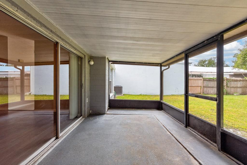 1219 MOHRLAKE DR — photo 34