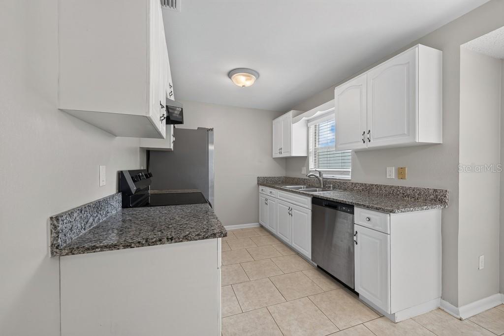 1219 MOHRLAKE DR — photo 12