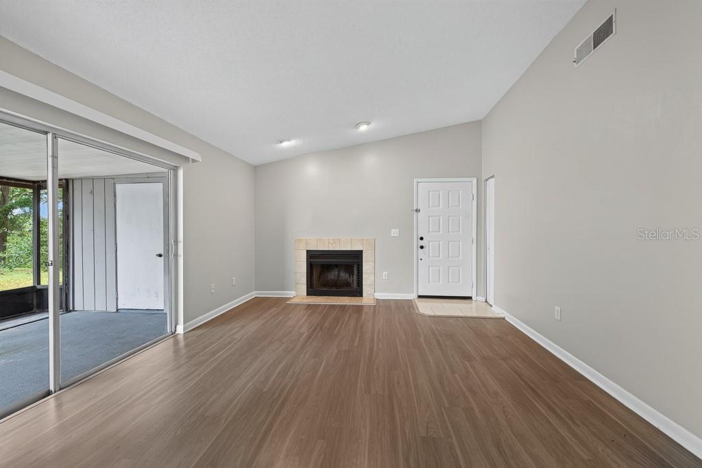 1219 MOHRLAKE DR — photo 7