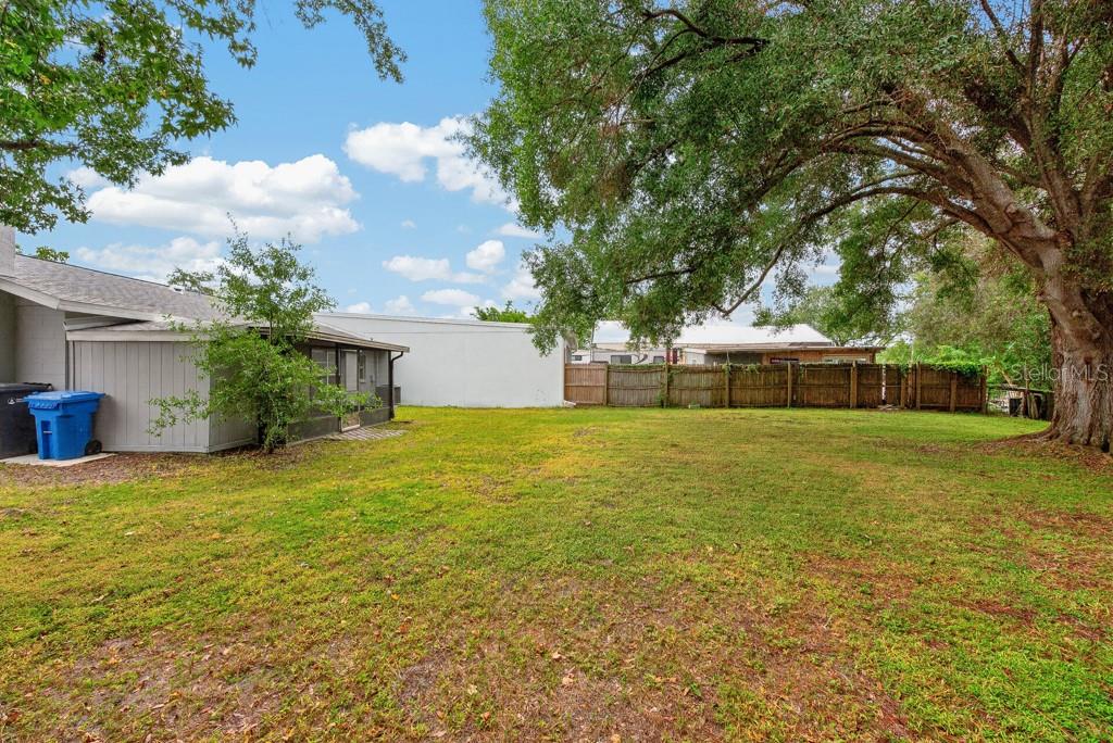 1219 MOHRLAKE DR — photo 43