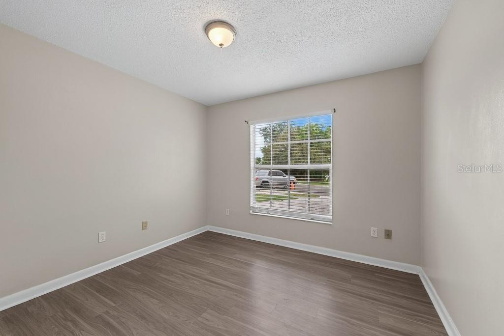 1219 MOHRLAKE DR — photo 28