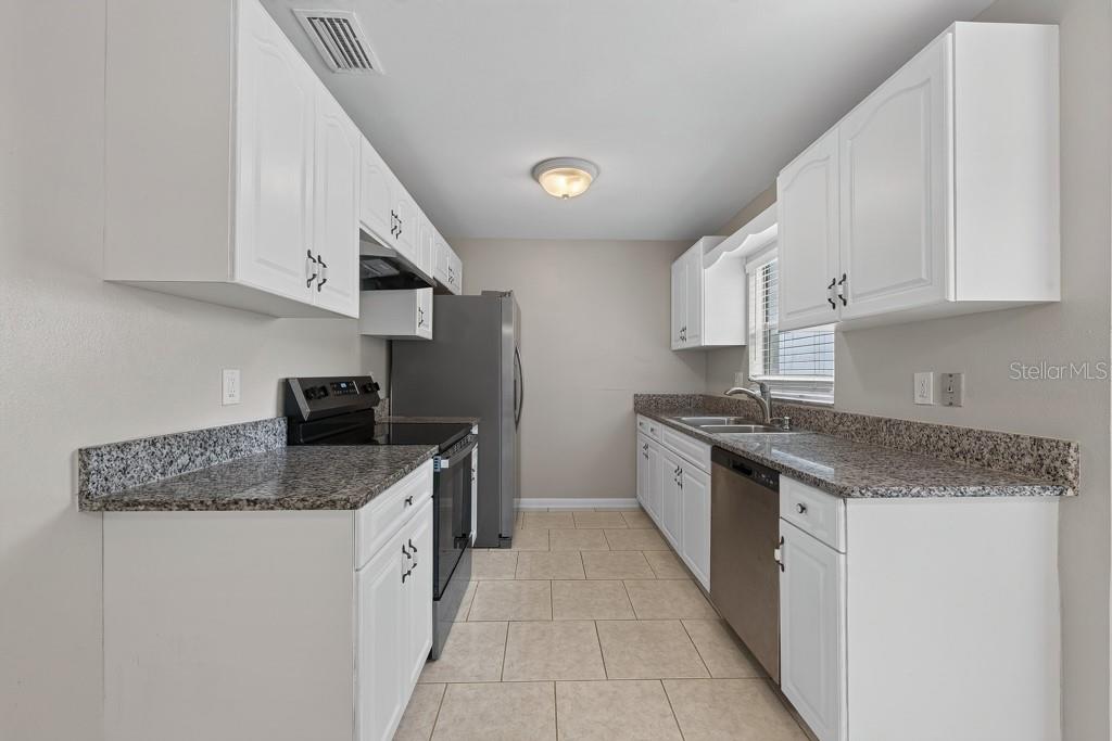 1219 MOHRLAKE DR — photo 13