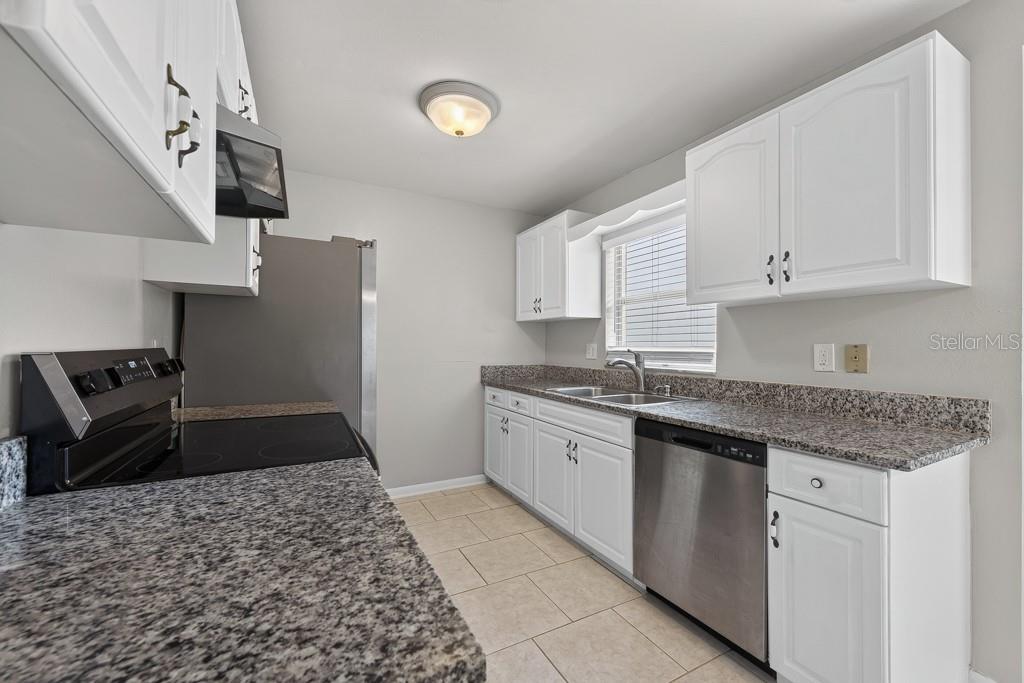 1219 MOHRLAKE DR — photo 14