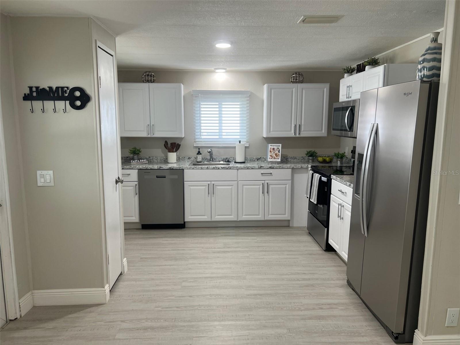 529 NEEDLE PALM ST — photo 8