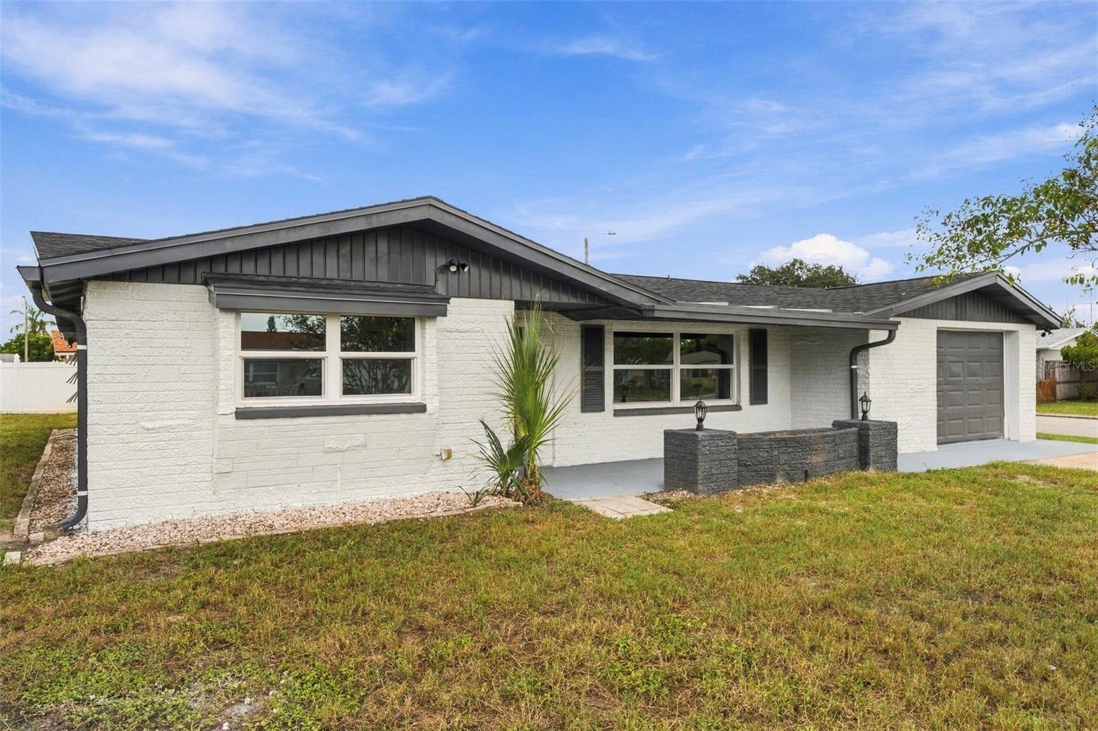 10734 LEEDS RD — photo 3