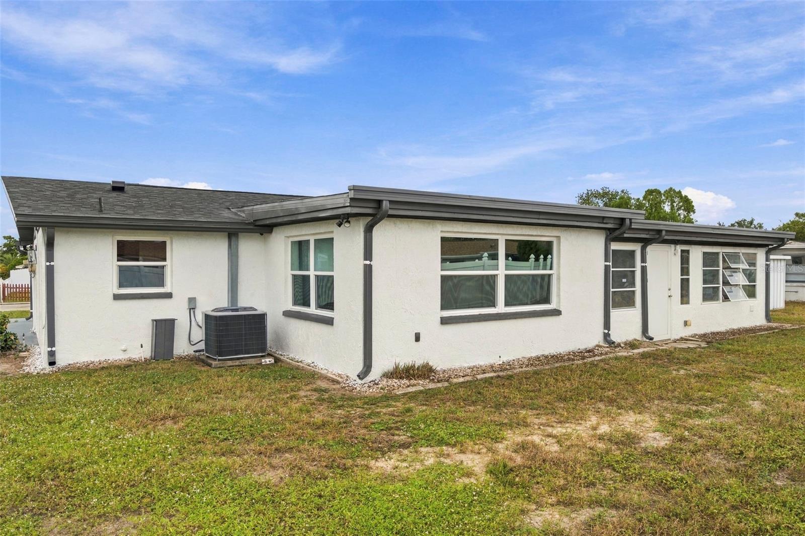 10734 LEEDS RD — photo 33