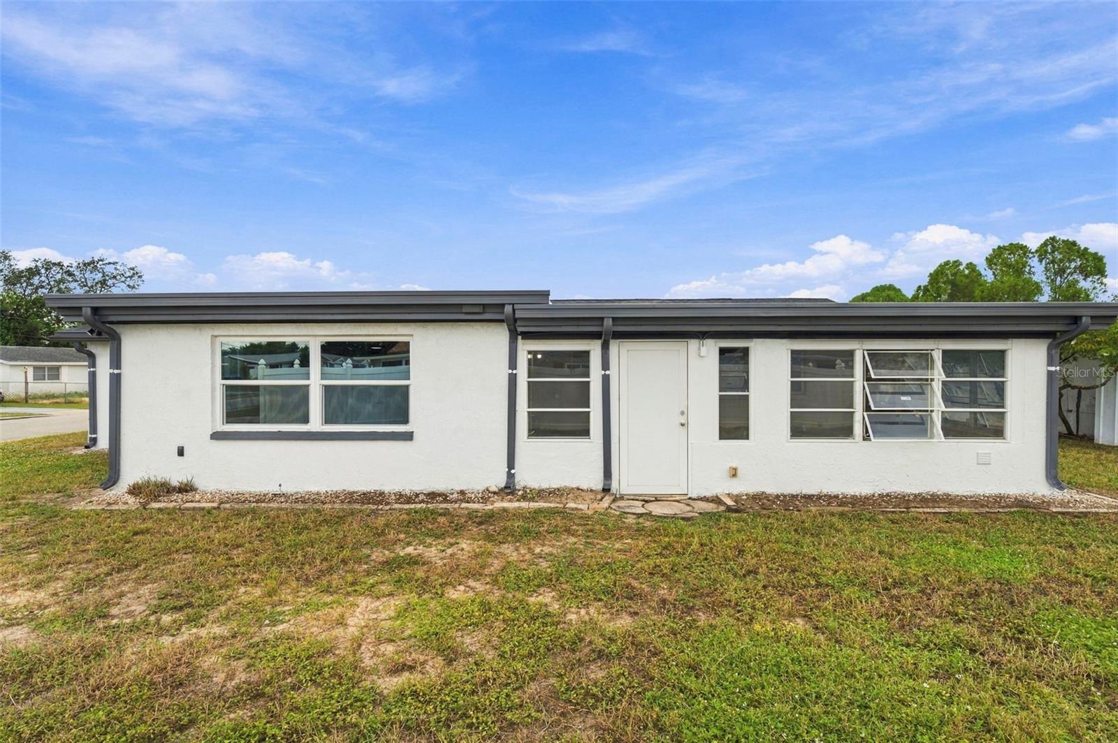 10734 LEEDS RD — photo 34
