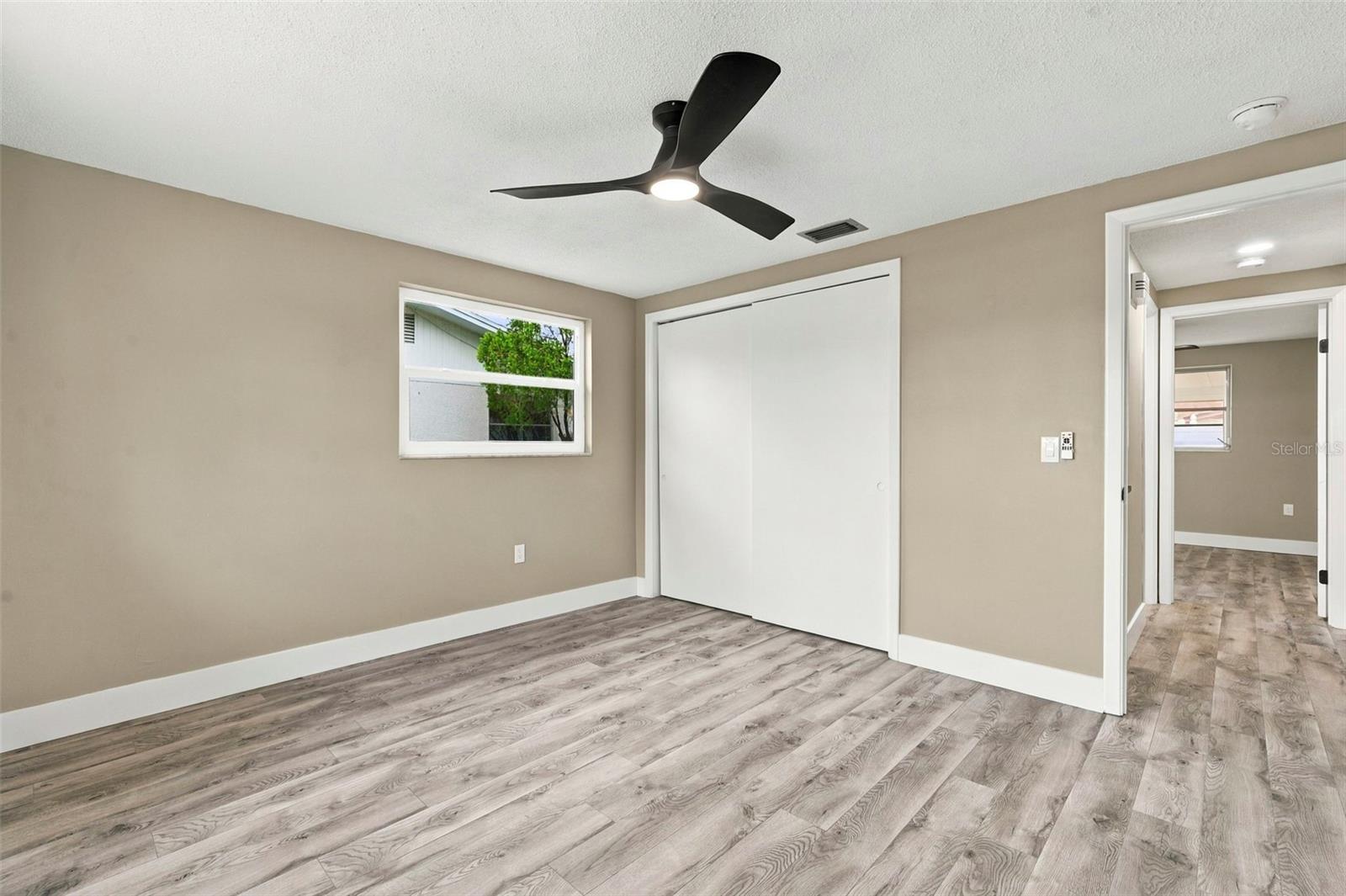 10734 LEEDS RD — photo 7