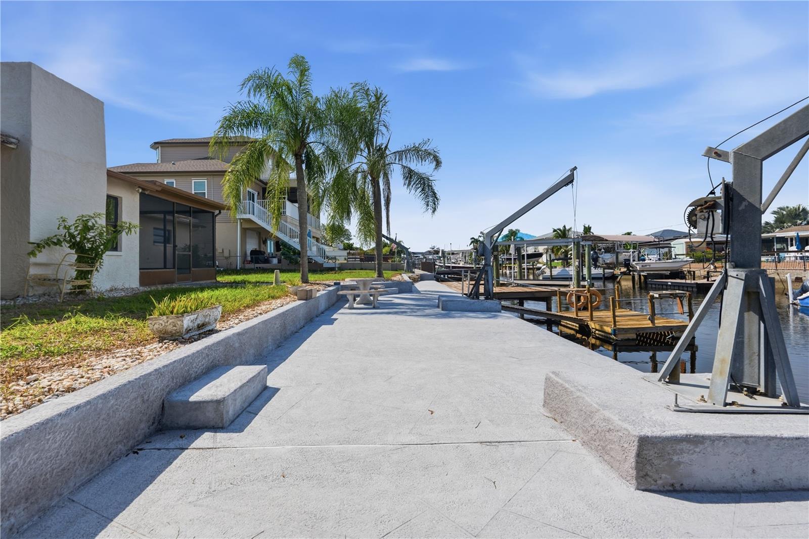 7507 MAKO DR — photo 35