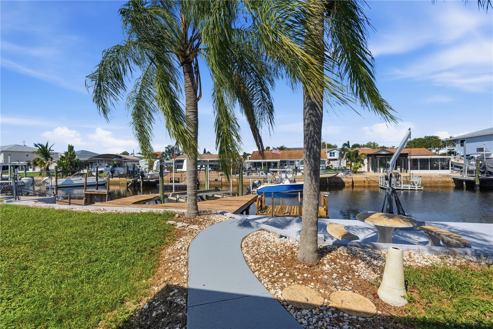 7507 MAKO DR — photo 23