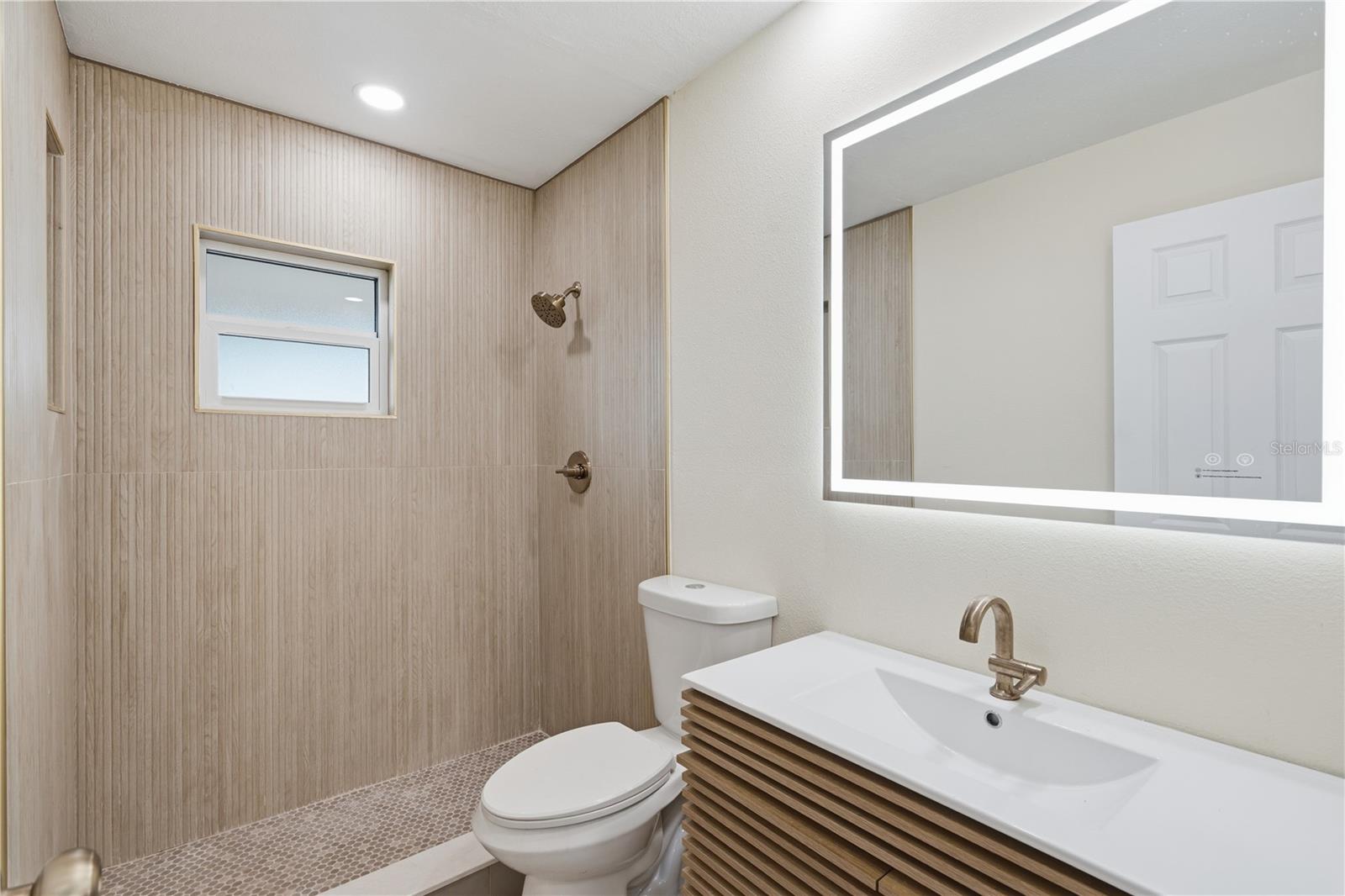 7507 MAKO DR — photo 17