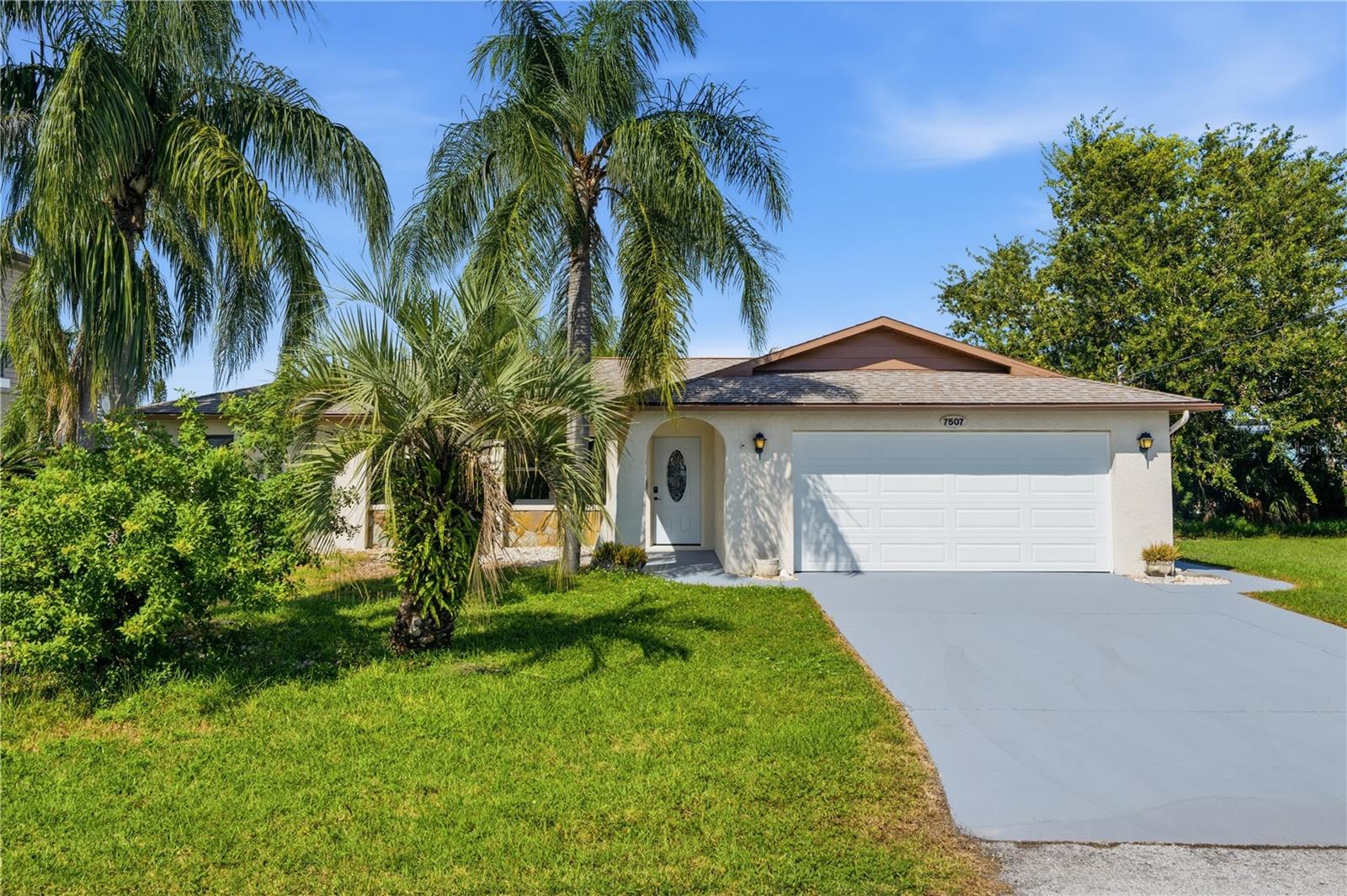 7507 MAKO DR — photo 39