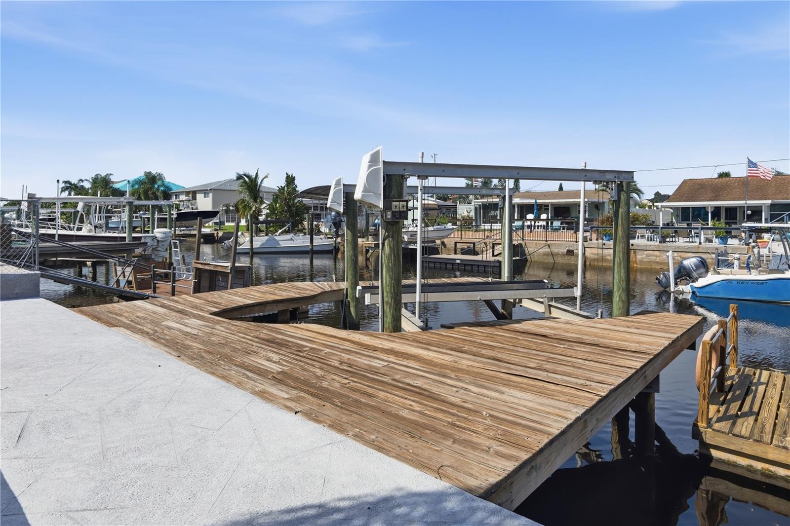 7507 MAKO DR — photo 34