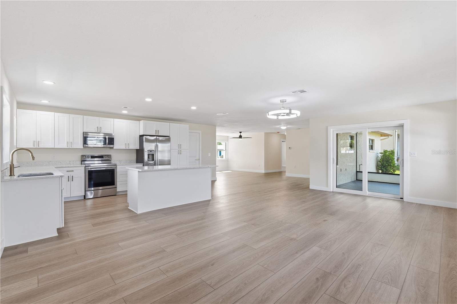 7507 MAKO DR — photo 8