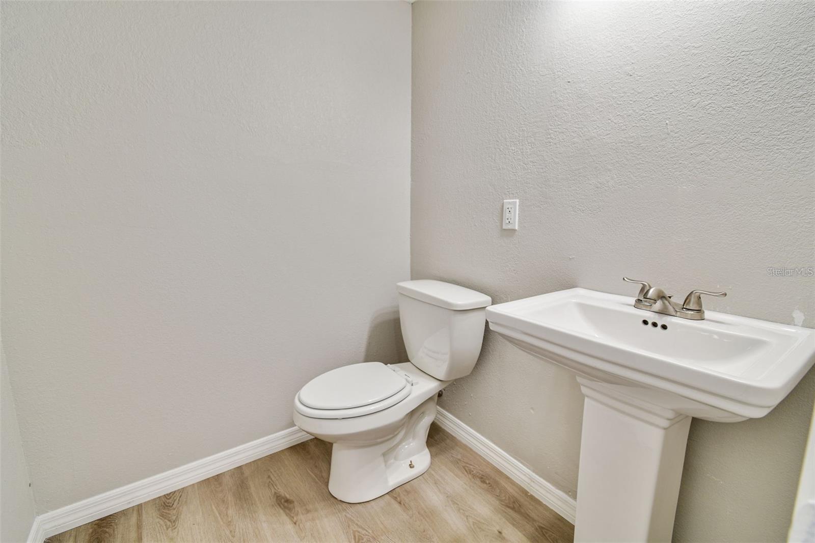 726 HAVEN PL — photo 17