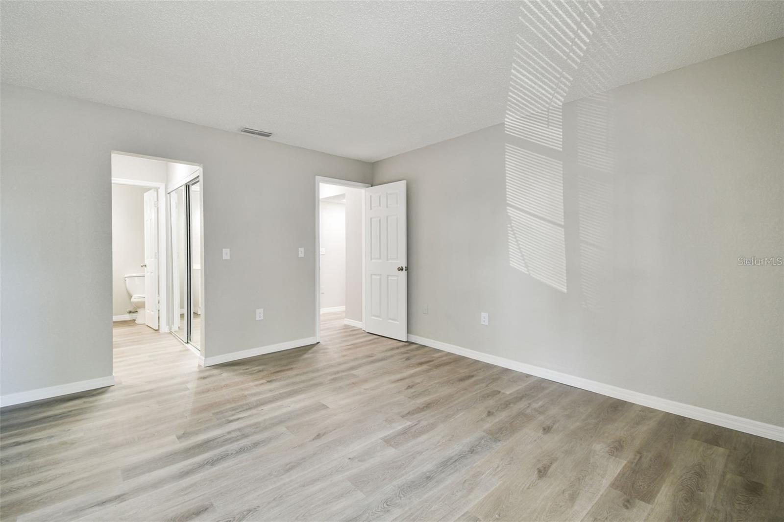 726 HAVEN PL — photo 40