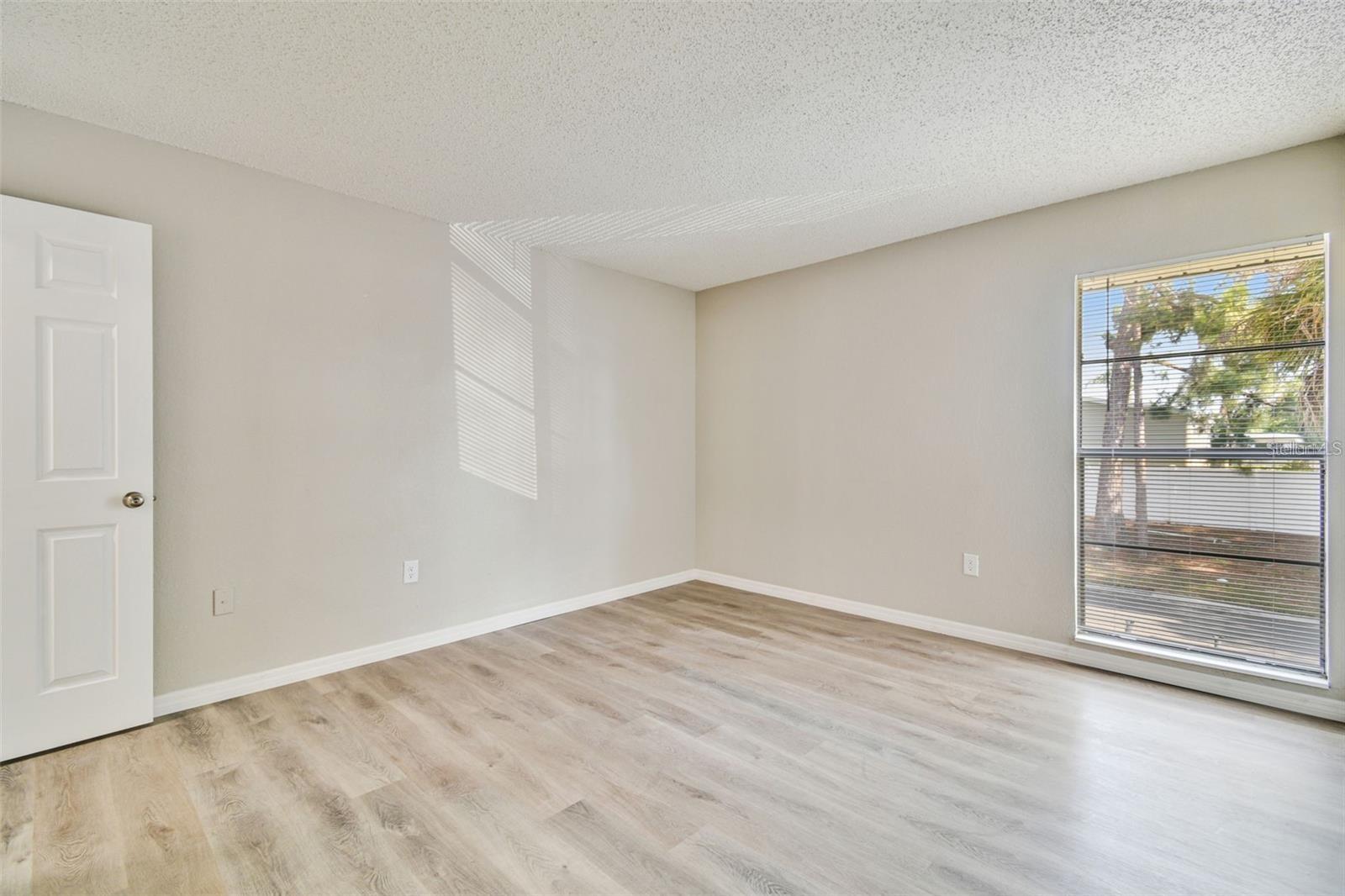 726 HAVEN PL — photo 39