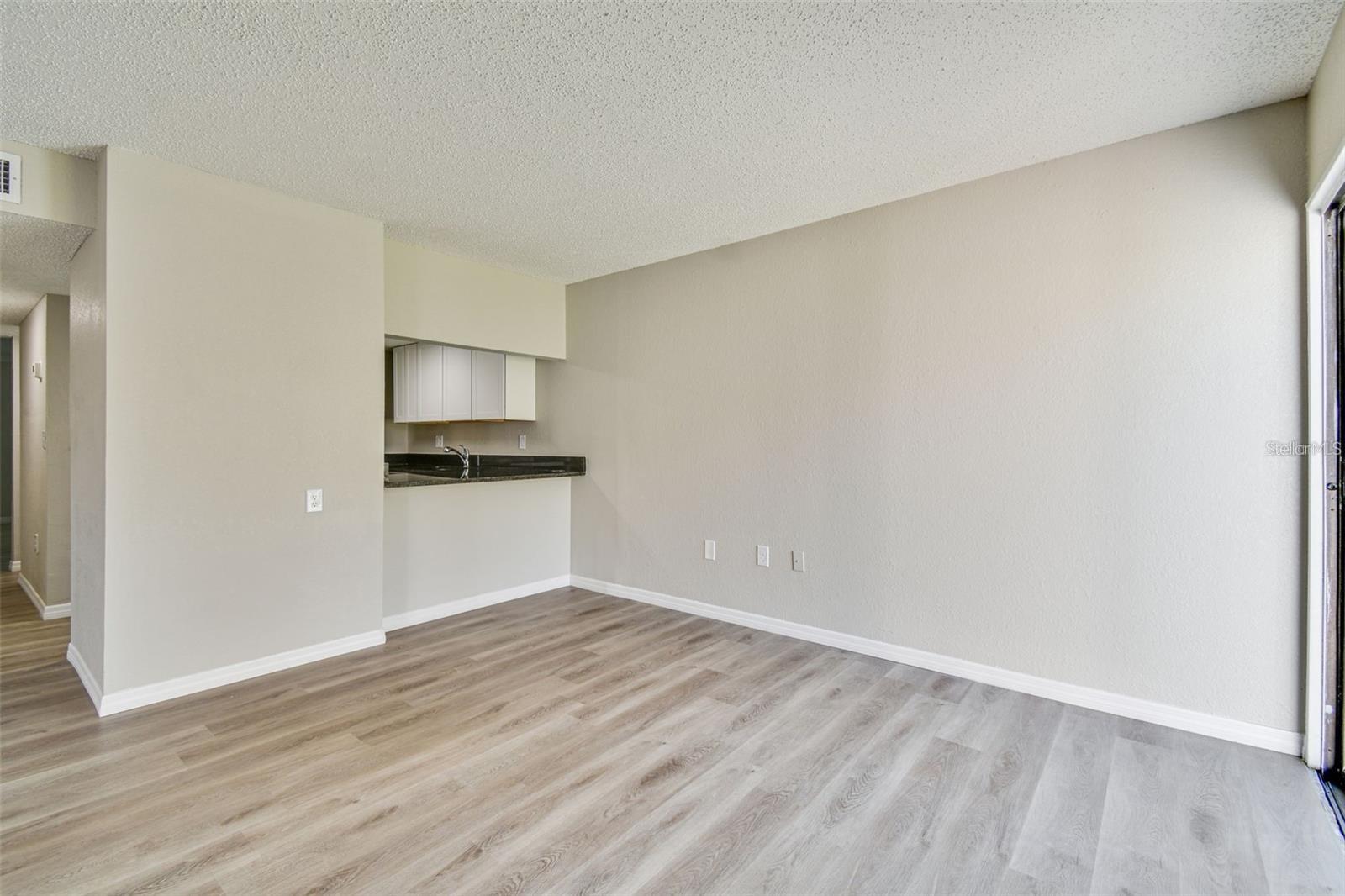 726 HAVEN PL — photo 24