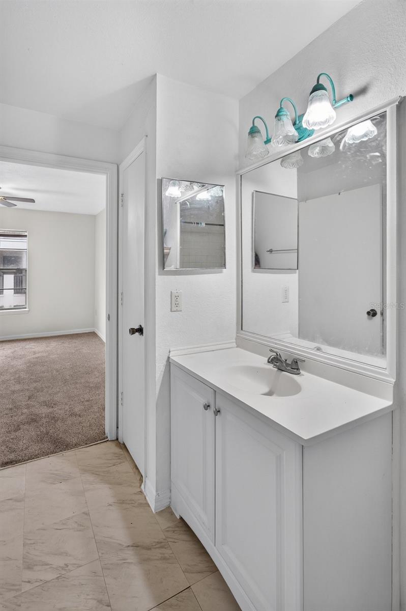 8513 ISLAND BREEZE LN #207 — photo 19