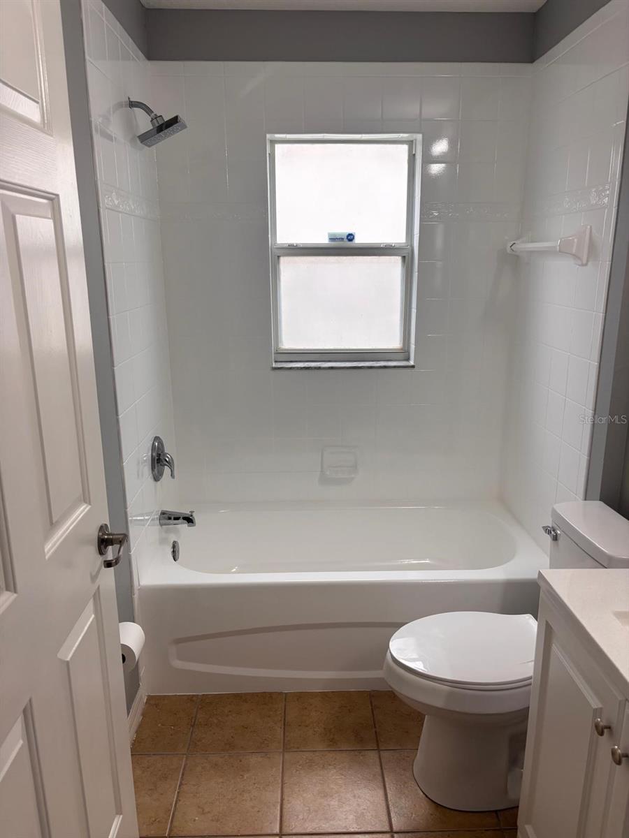 7834 CARRIAGE POINTE DR — photo 18