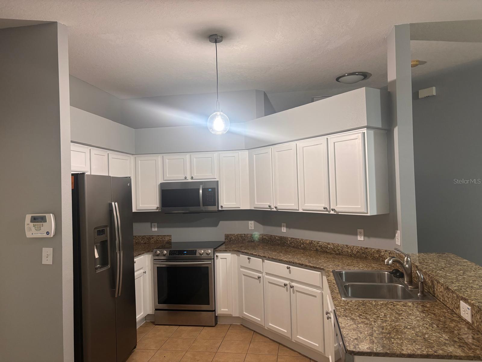 7834 CARRIAGE POINTE DR — photo 12