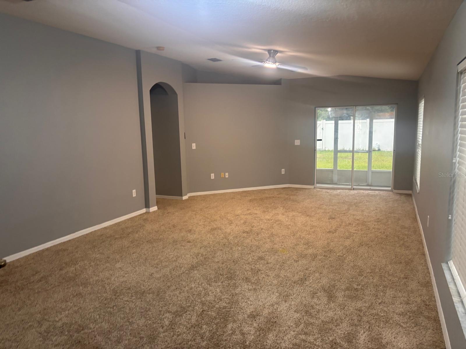 7834 CARRIAGE POINTE DR — photo 13