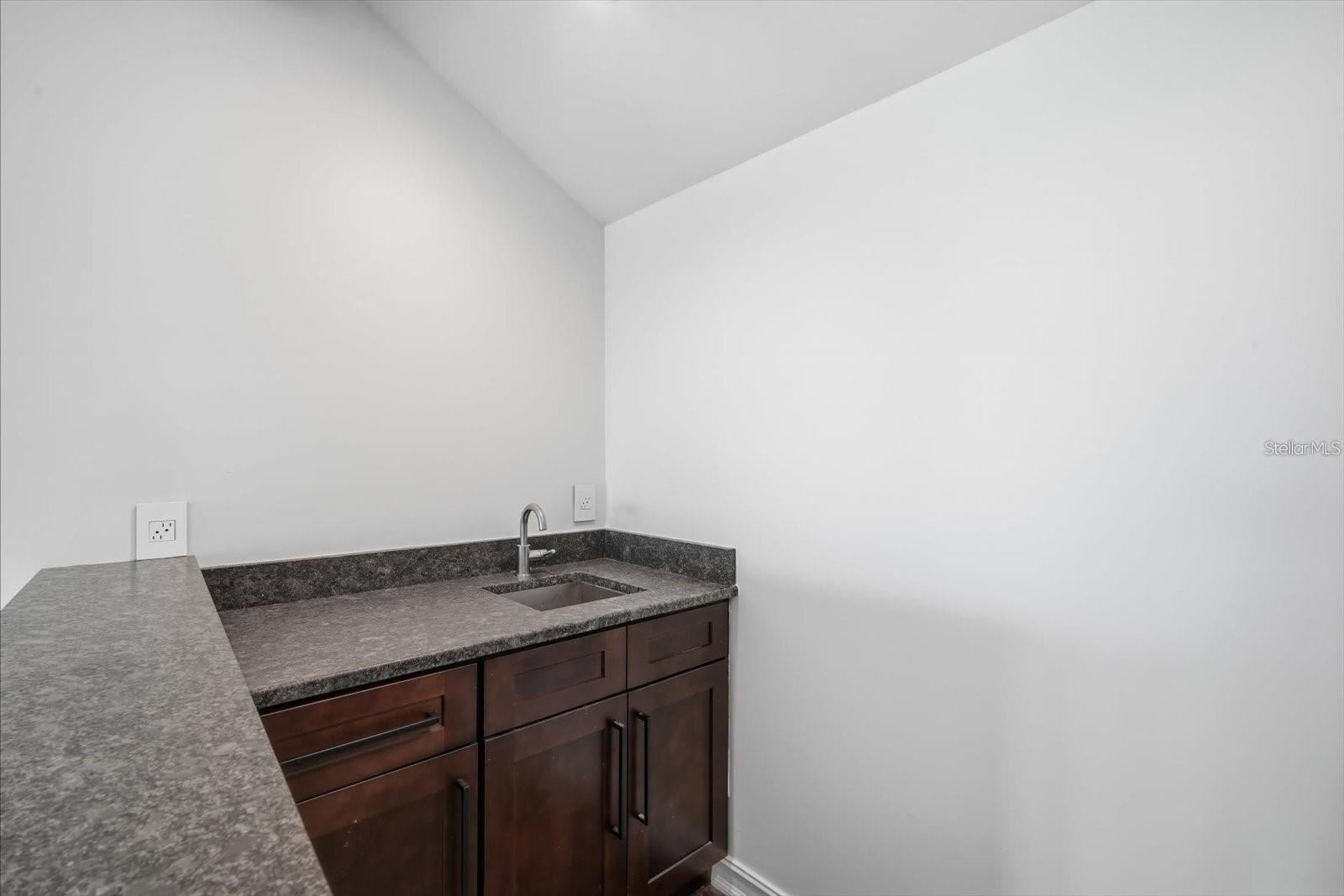 1465 HILLSIDE LANDING DR — photo 39