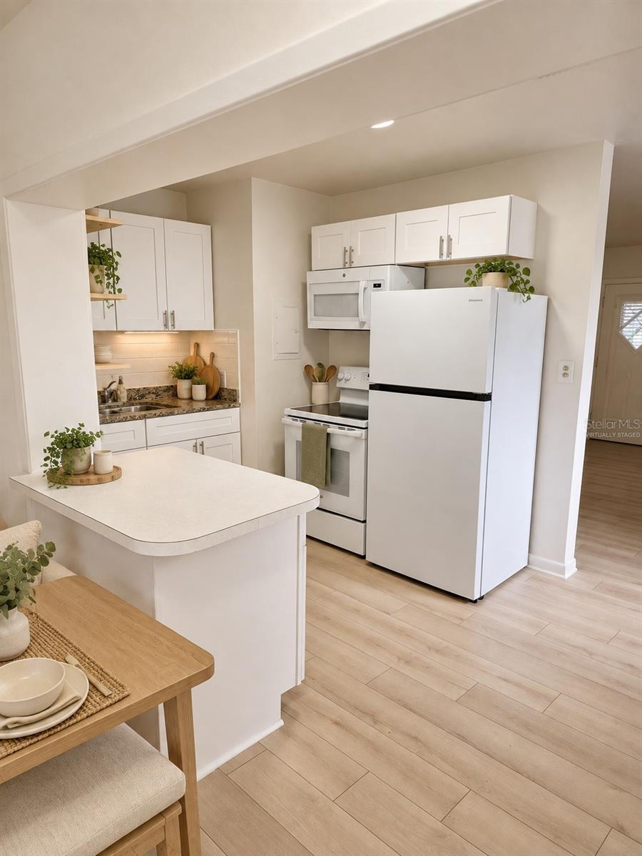 2103 N HAROLD AVE — photo 15