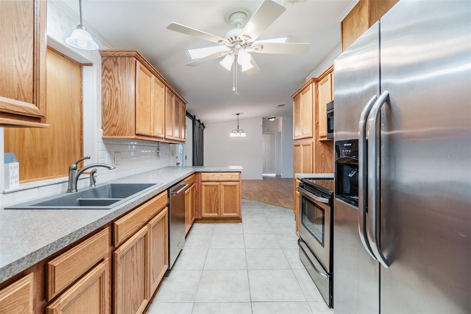 37449 GILL AVE — photo 43