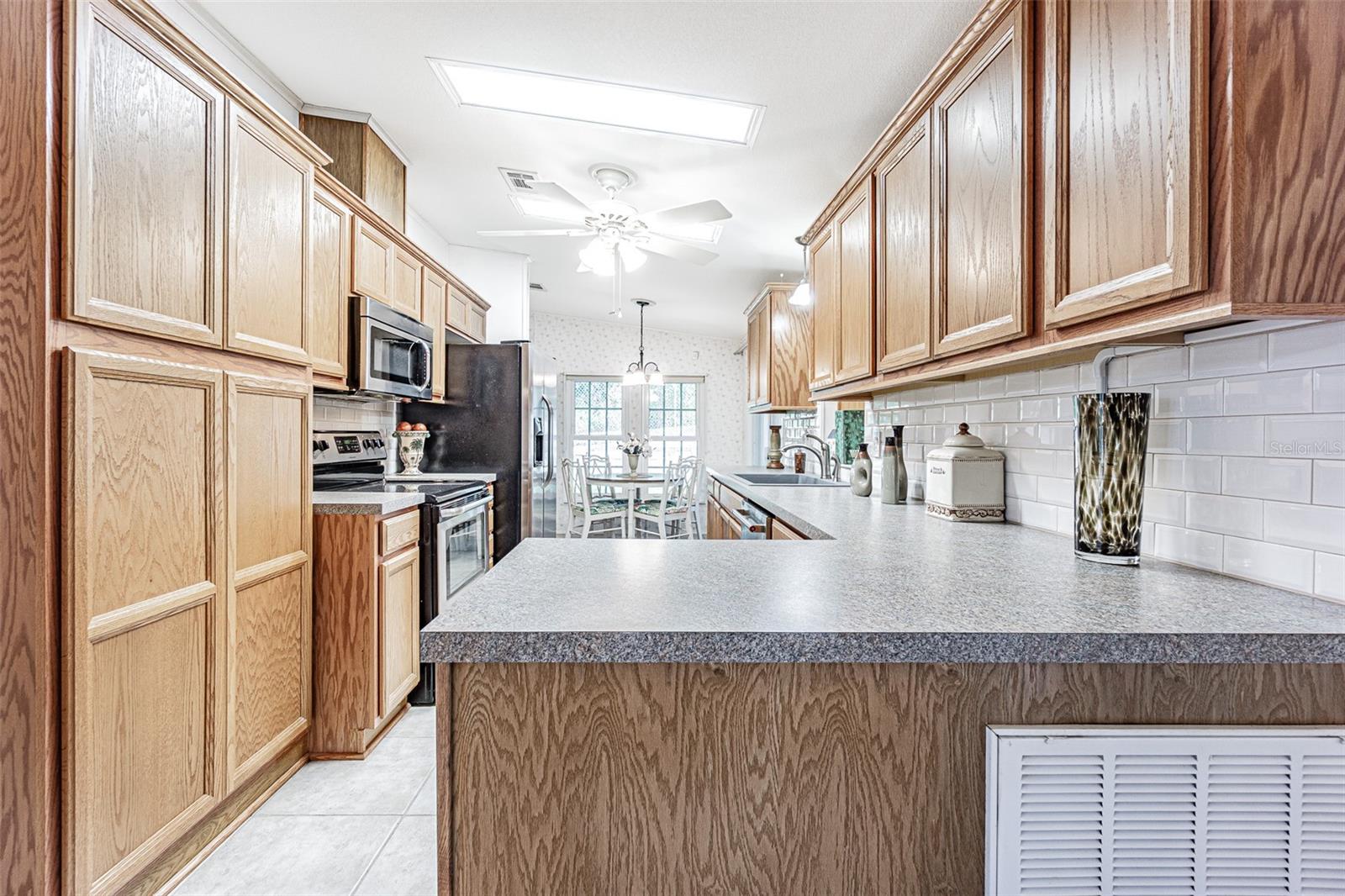 37449 GILL AVE — photo 38
