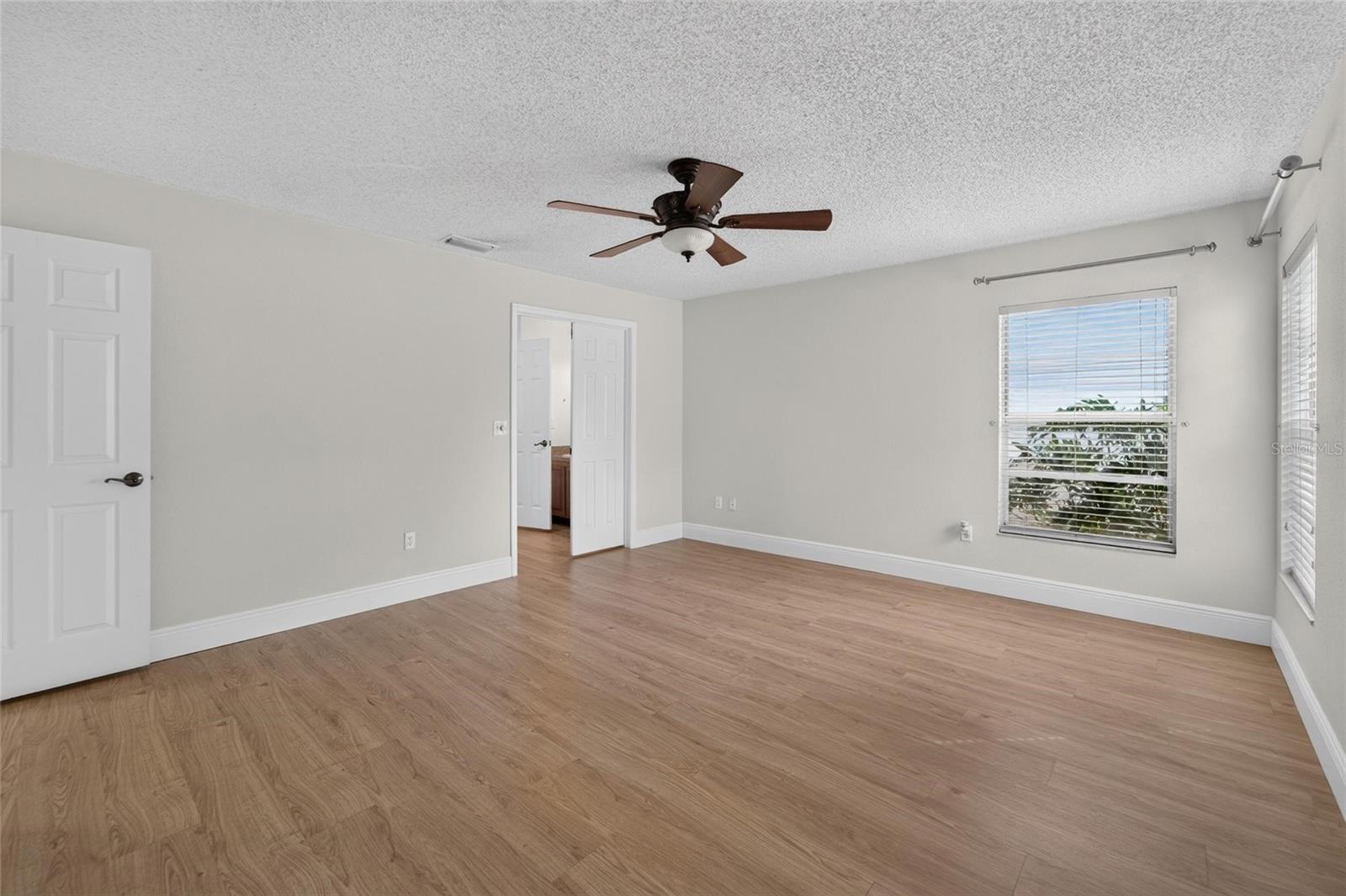12301 PATHWAY CT — photo 32