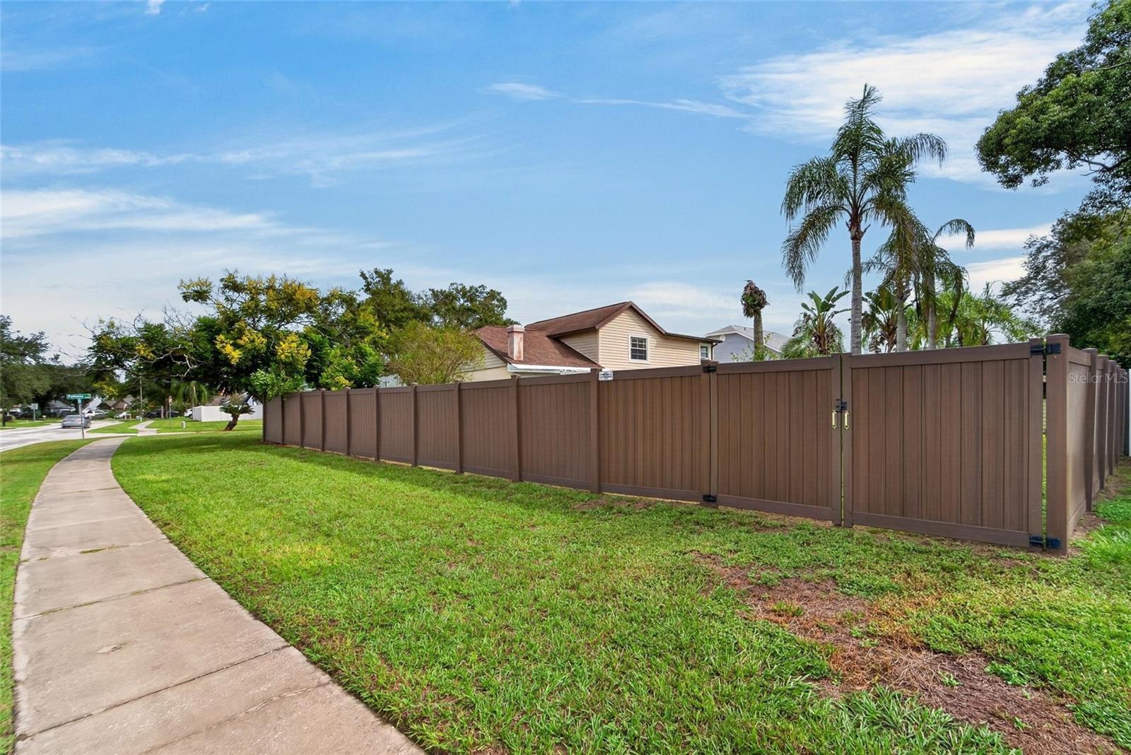 12301 PATHWAY CT — photo 3