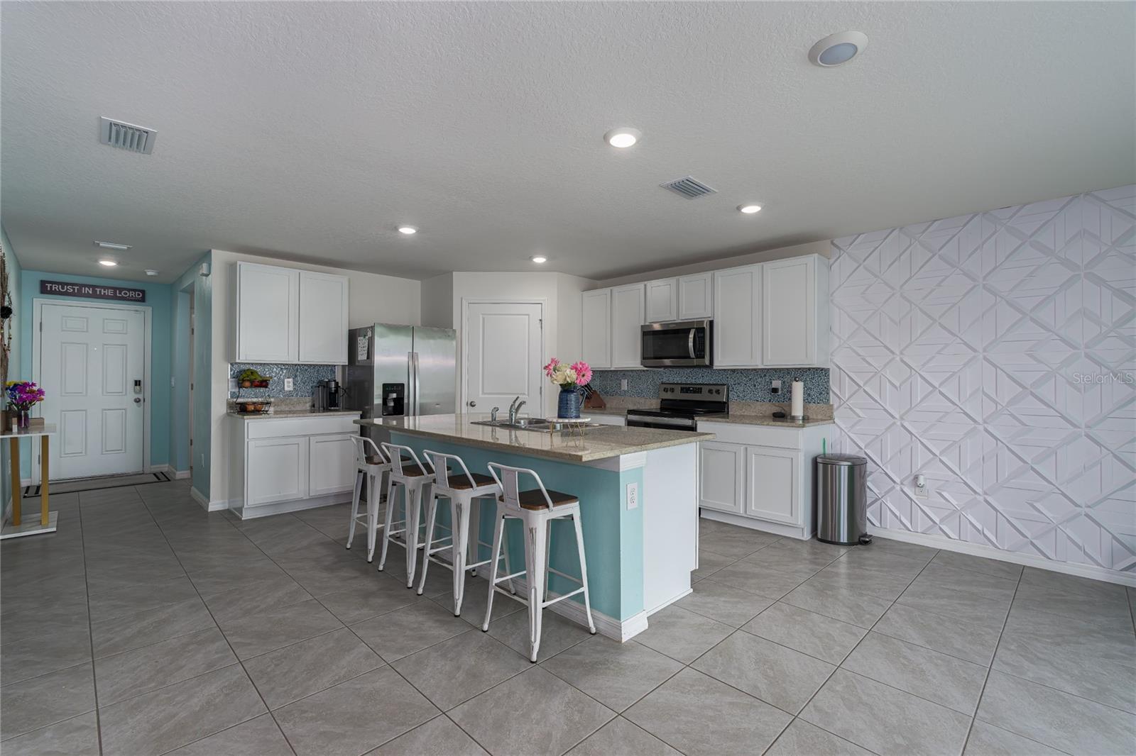 4232 DOVETAIL LN — photo 5