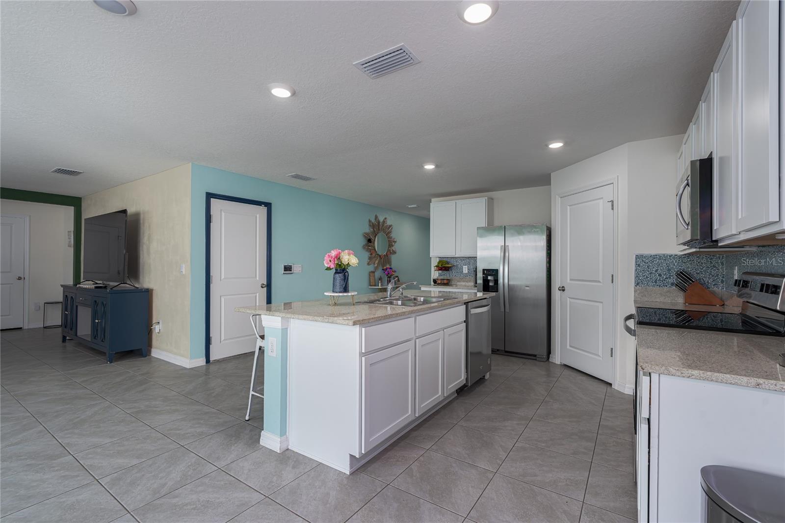 4232 DOVETAIL LN — photo 6