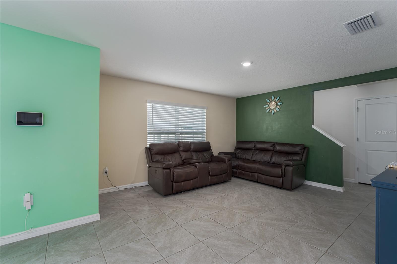4232 DOVETAIL LN — photo 8