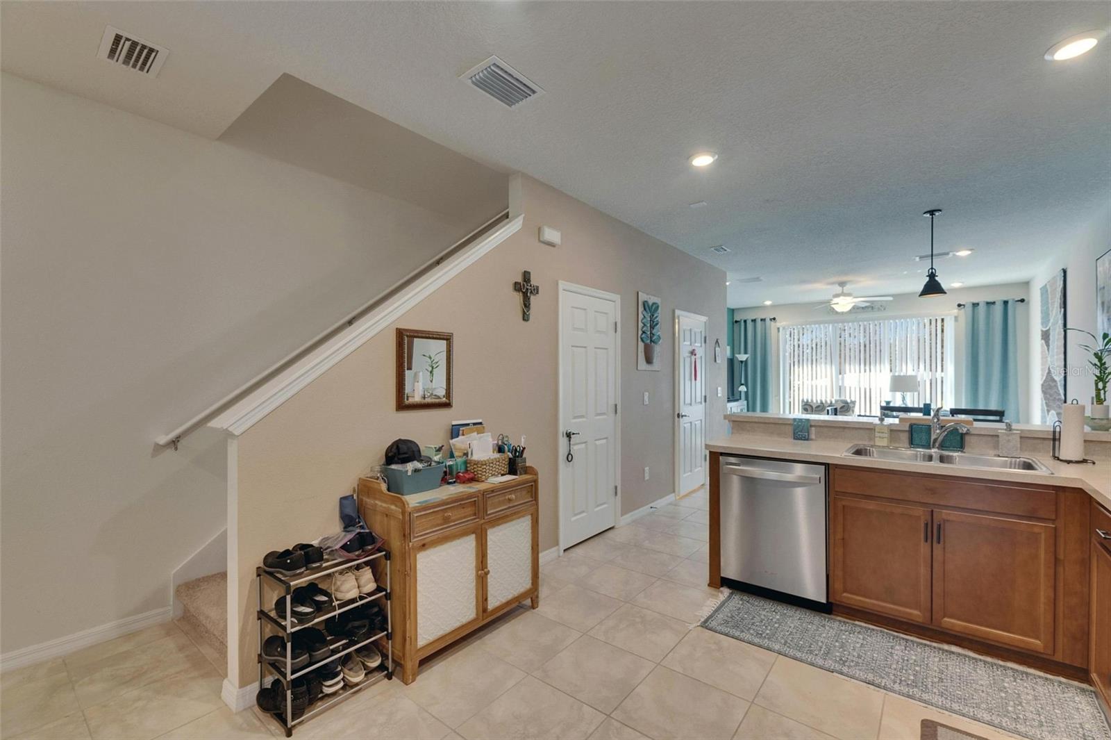 5312 SYLVESTER LOOP — photo 13